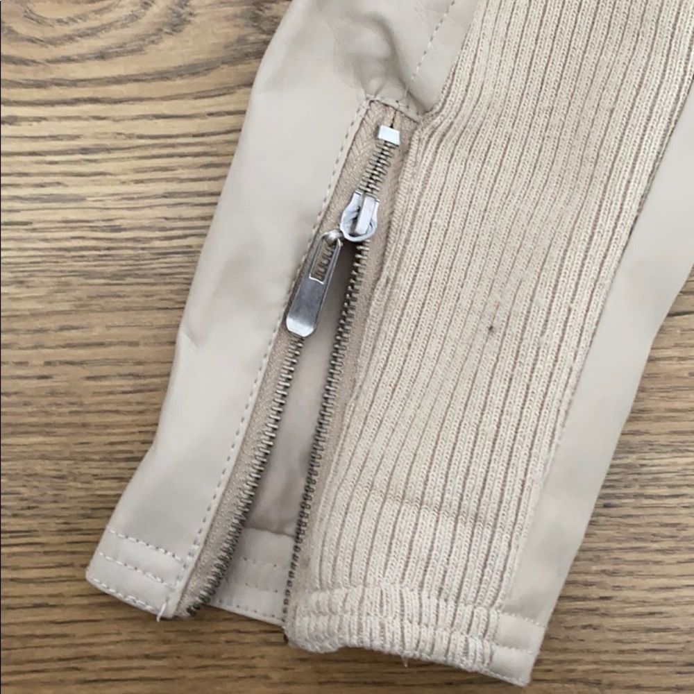 Laura Lane Jacket - Picture 3 of 3
